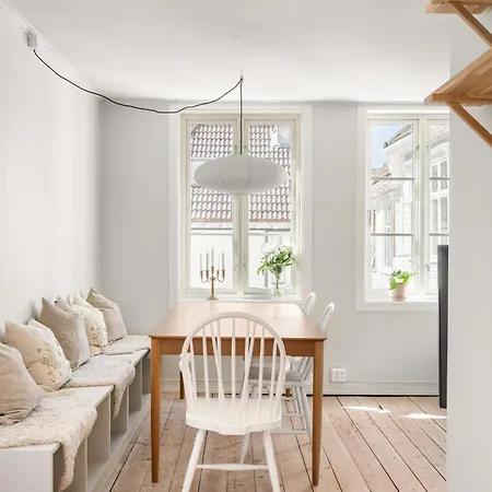 Gem Straight Out Of History - Built In 1750 Feriehus